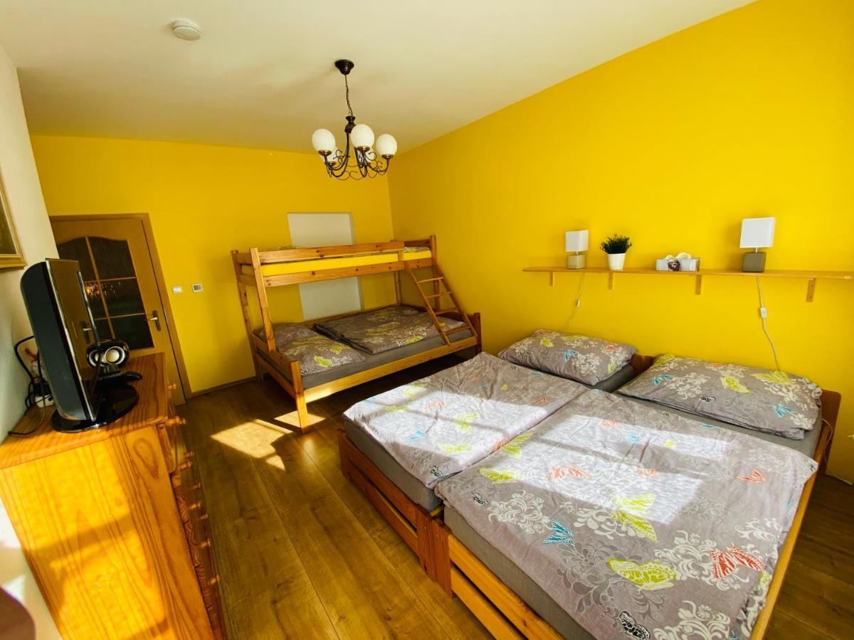 Apartman Pod Bozim Darem Jáchymov Buitenkant foto