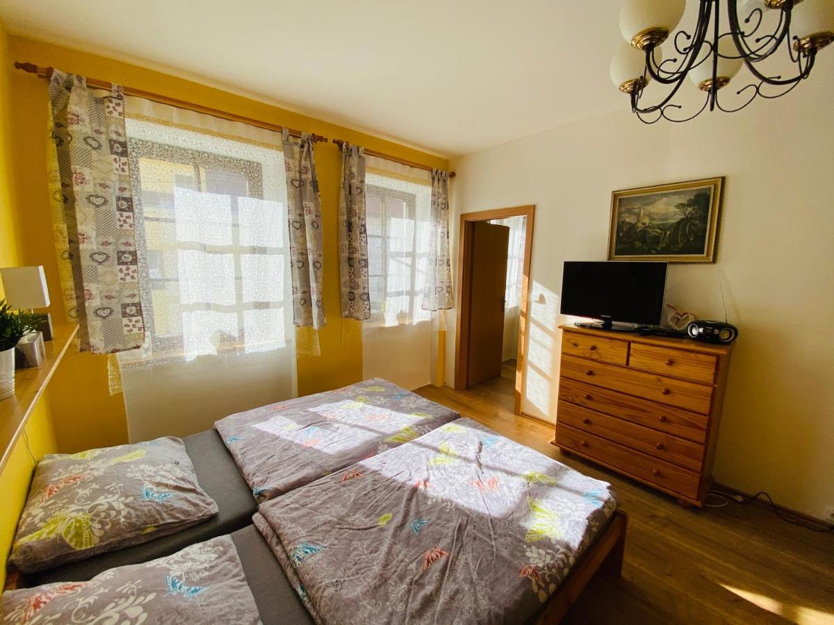 Apartman Pod Bozim Darem Jáchymov Buitenkant foto